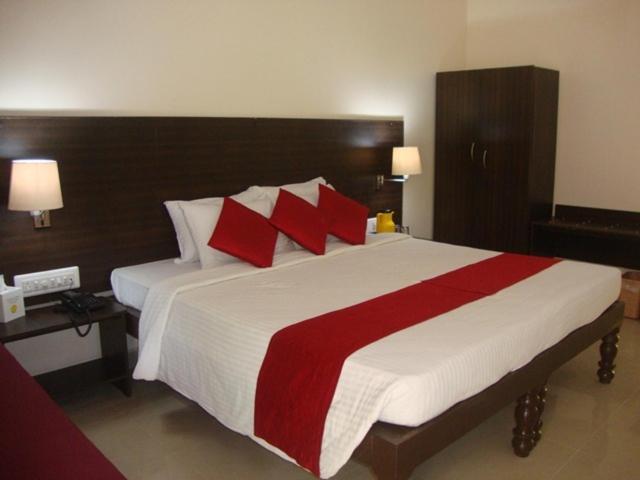 Sterling Yelagiri Hotel Værelse billede